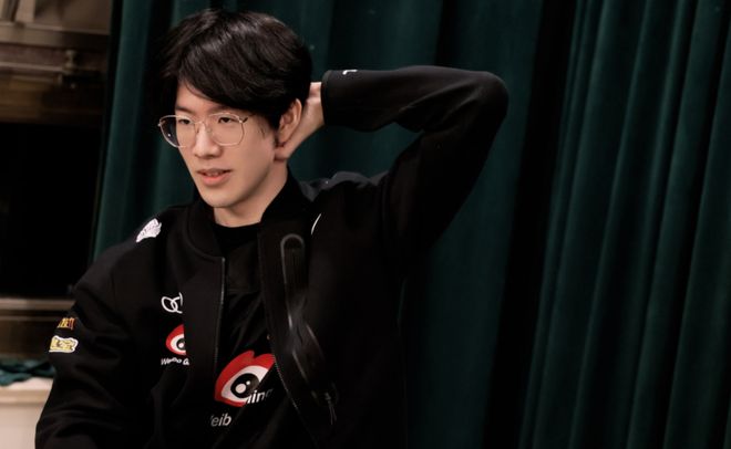 双方就展开 双方就展开