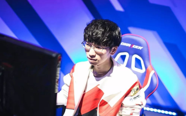 以及对年轻 以及对年轻