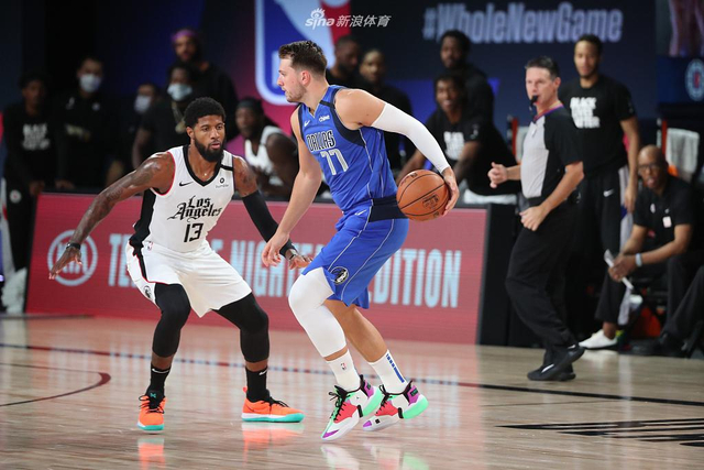 现出令对手 现出令对手